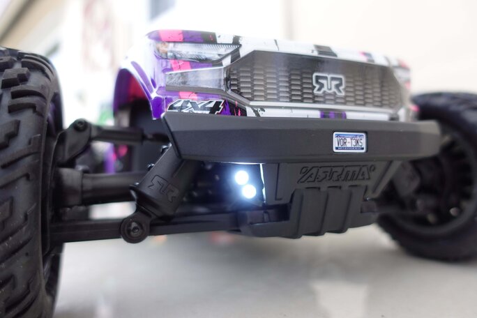 Headlights for Arrma Fireteam 6s Plug & Play Easy To Mount Headlights for Arrma Fireteam 6s Plug & Play Easy To Mount